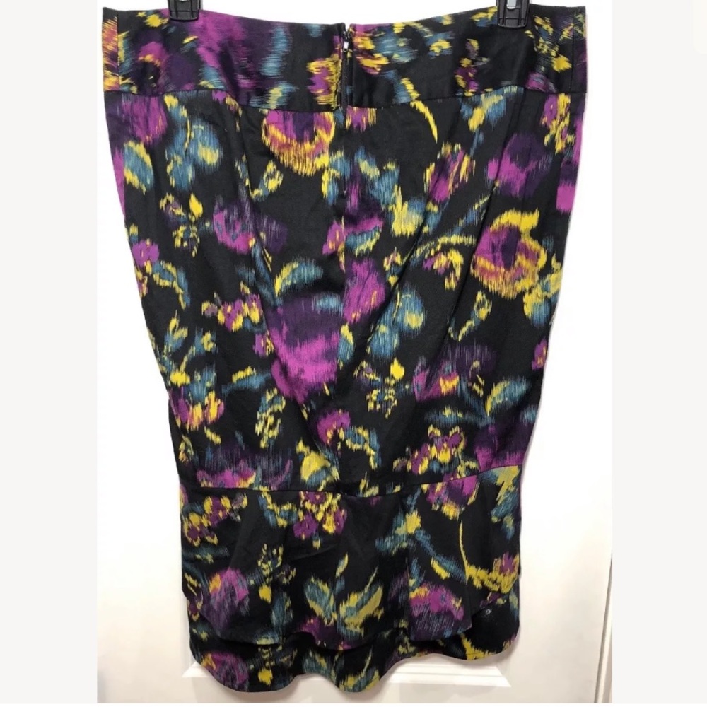 Torrid Pencil Skirt Back Pleated Purple Black